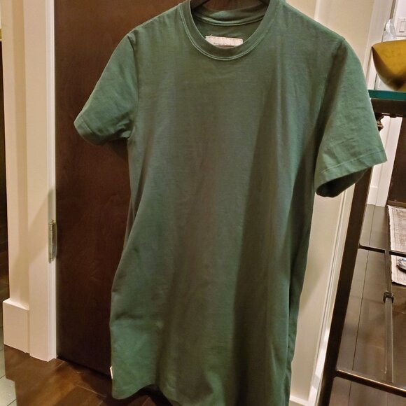 Province of Canada T-Shirt Dress - Picture 3 of 5